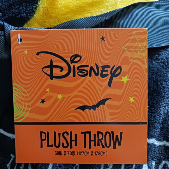 Disney Halloween Hocus Pocus Sanderson Sisters Plush Throw Blanket 50" x 70" - Picture 8 of 10